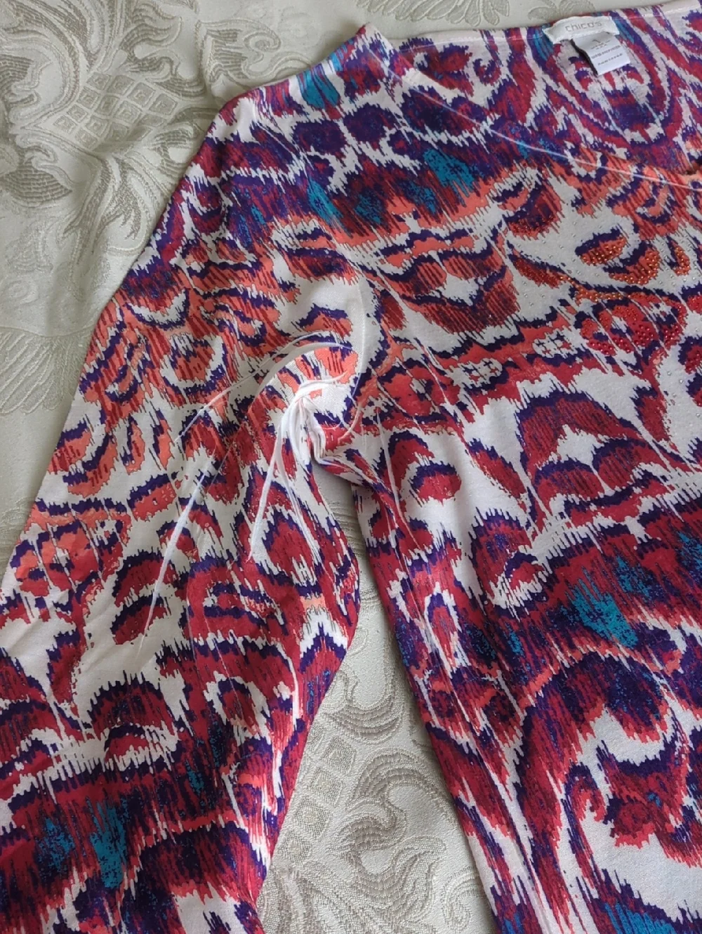CHICOS Patterned Rhinestone 3/4 Sleeved Blouse - Picture 7 of 8